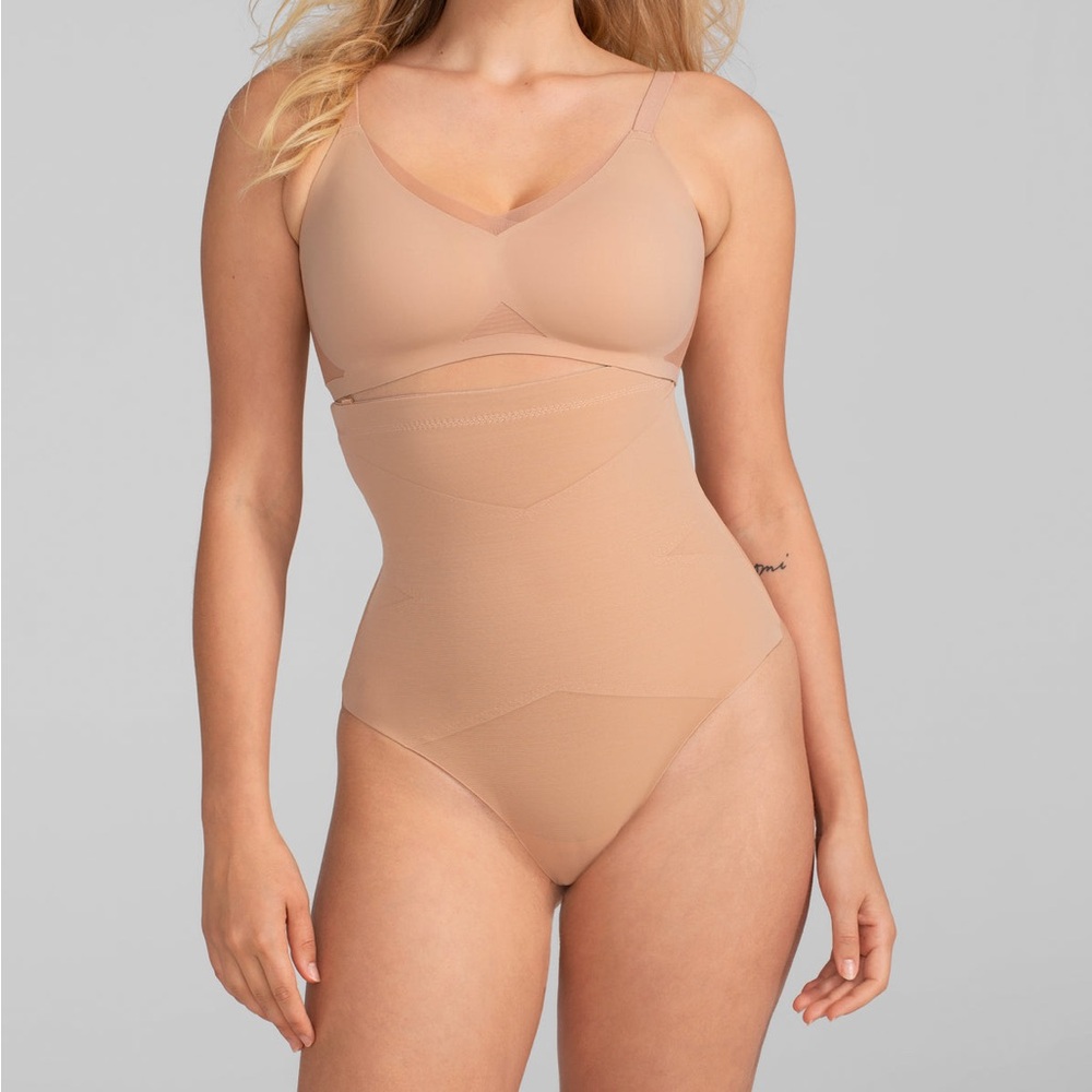 Honeylove SuperPower Thong - Sand